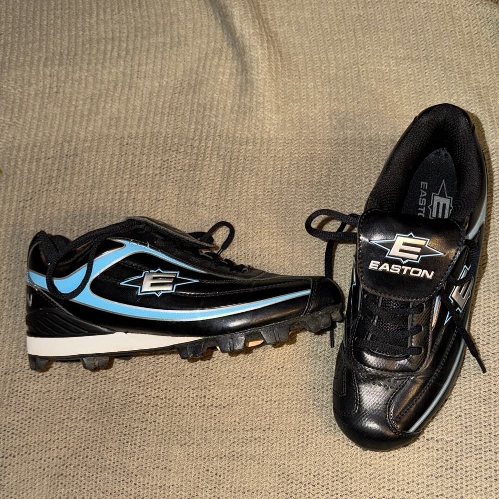Easton Redline Low-Top Black and Light Blue Women’s Athletic Shoes